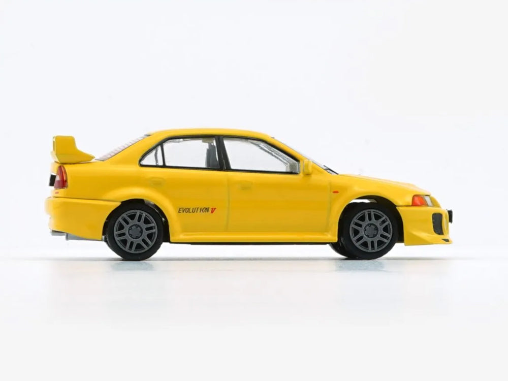 BM Creations 1/64 Mitsubishi Lancer Evolution 5 Yellow
