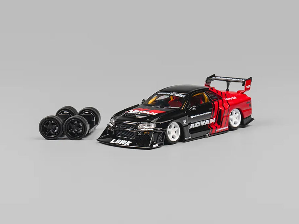 CM Model 1/64 LBWK Super Silhouette Nissan Skyline ER34 Advan Livery