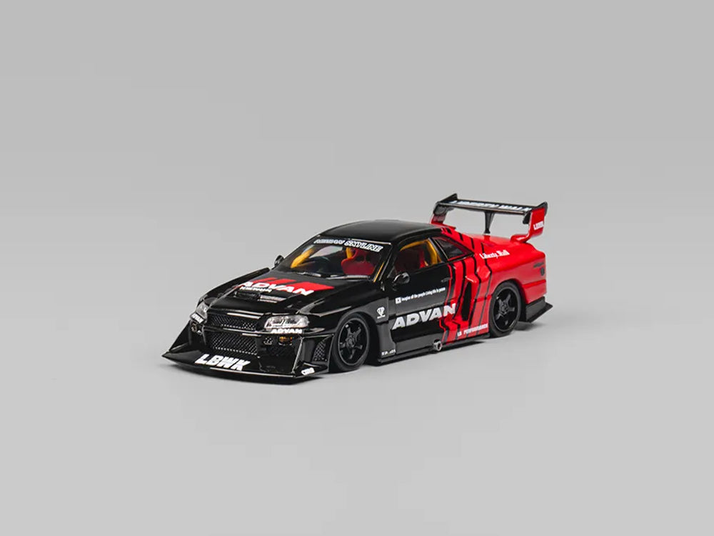 CM Model 1/64 LBWK Super Silhouette Nissan Skyline ER34 Advan Livery