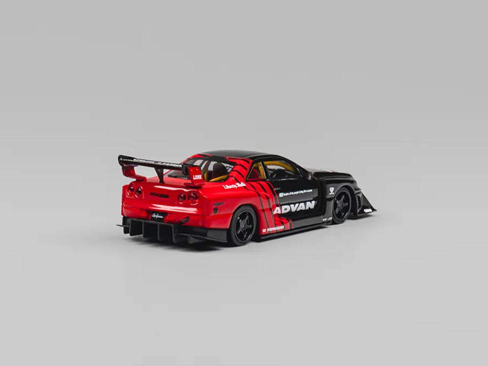 CM Model 1/64 LBWK Super Silhouette Nissan Skyline ER34 Advan Livery