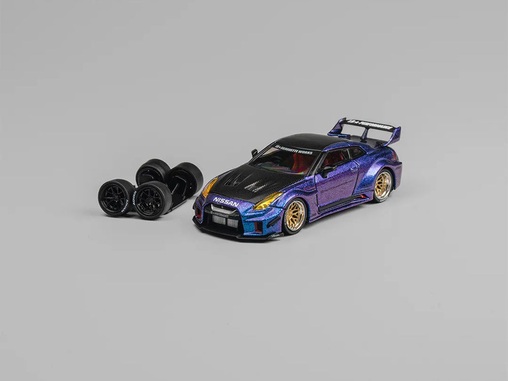 CM Model 1/64 LBWK Super Silhouette Nissan Skyline GT35RR Chameleon with Carbon Bonnet