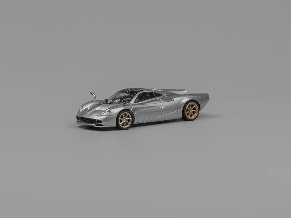 CM Model 1/64 Pagani Codalunga Metallic Silver