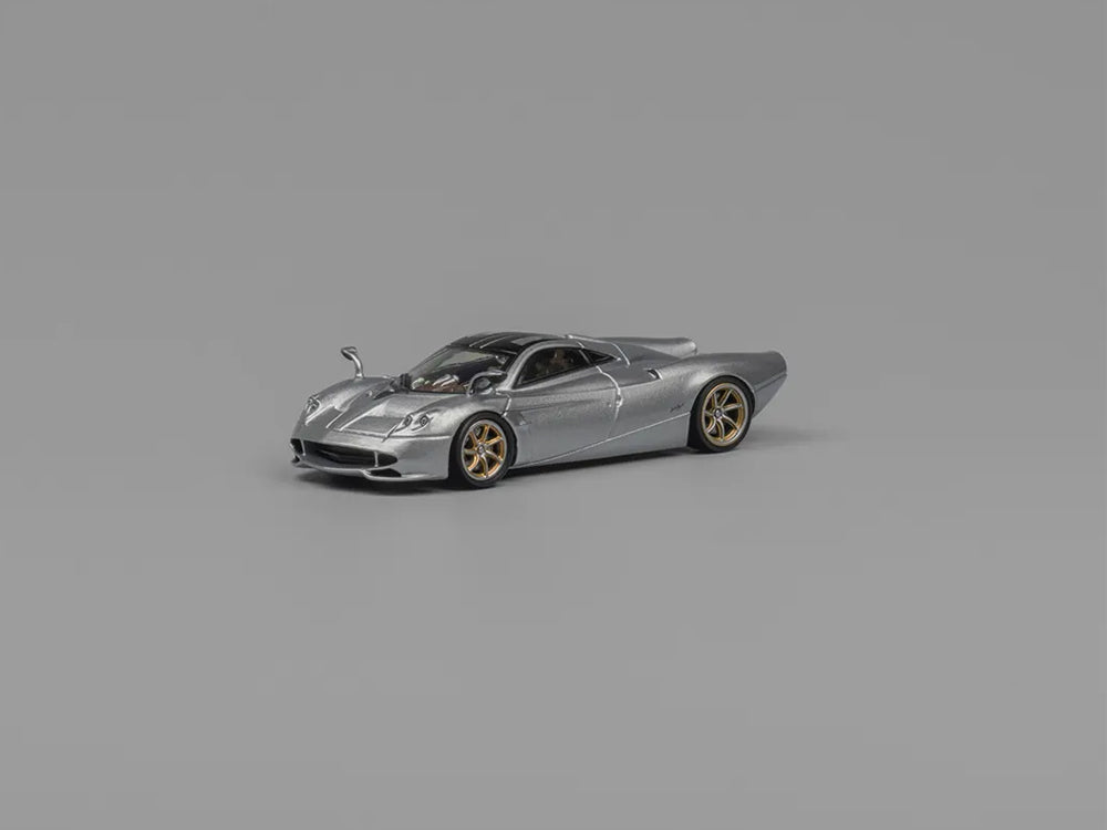 CM Model 1/64 Pagani Codalunga Metallic Silver