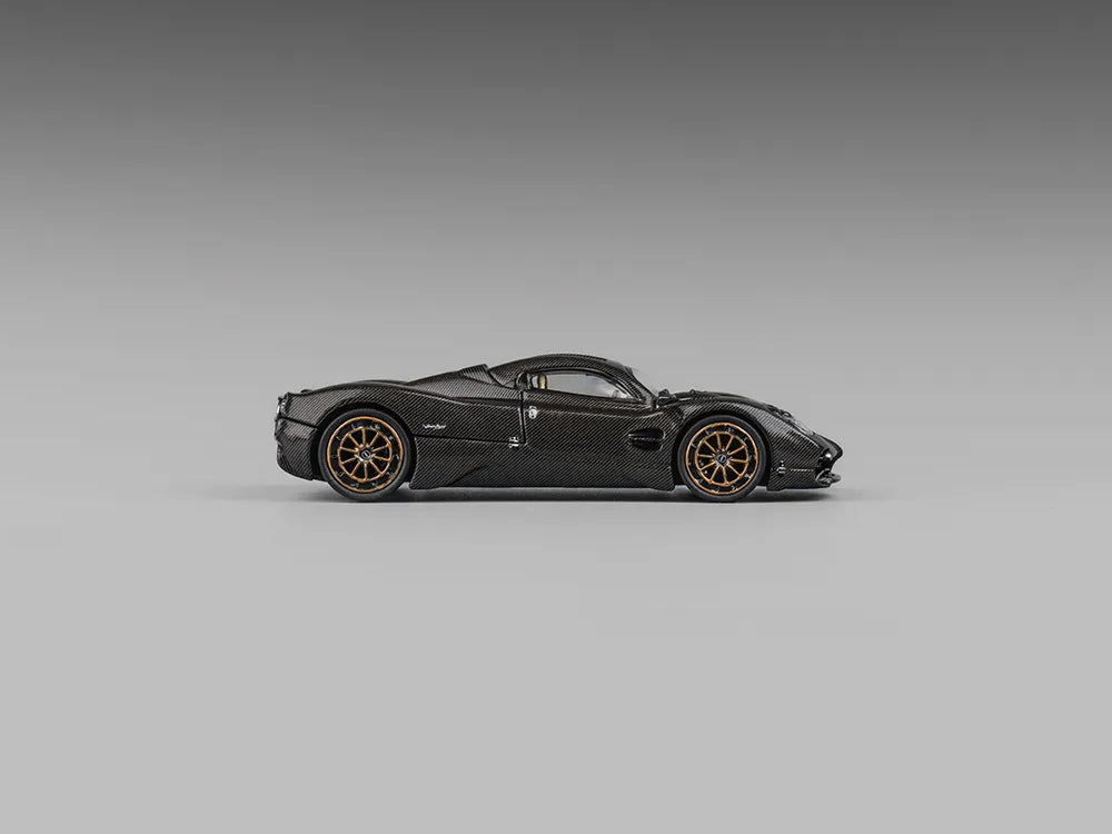 CM Model 1/64 Pagani Utopia Carbon Fibre