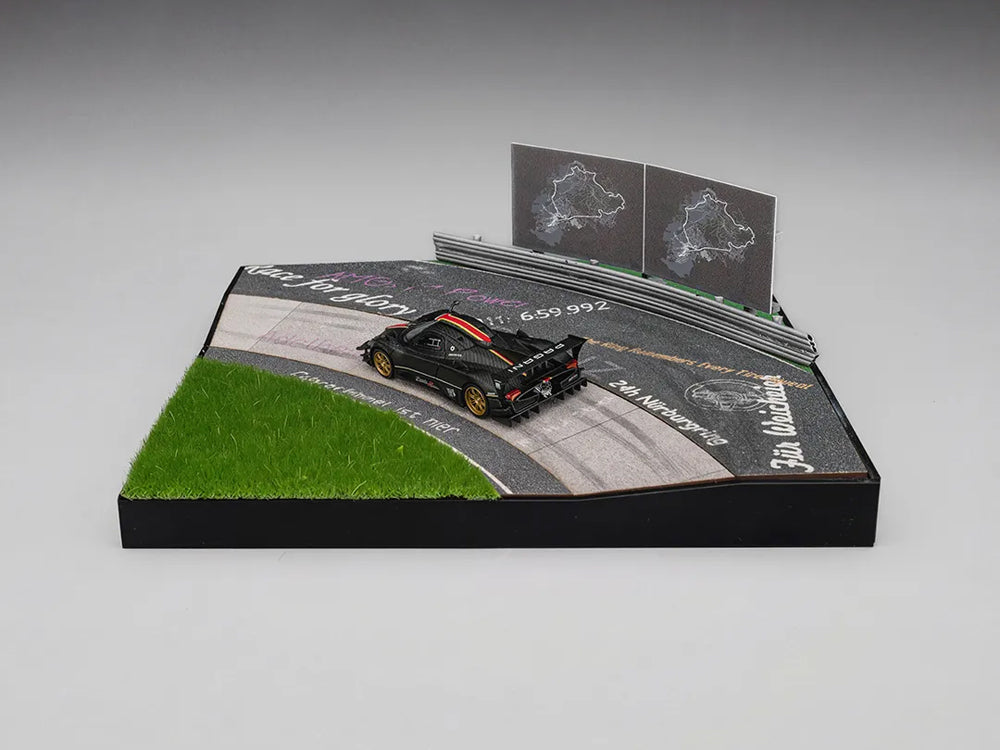 CM Model 1/64 Pagani Zonda Revlucion Dry Carbon With Diorama Set