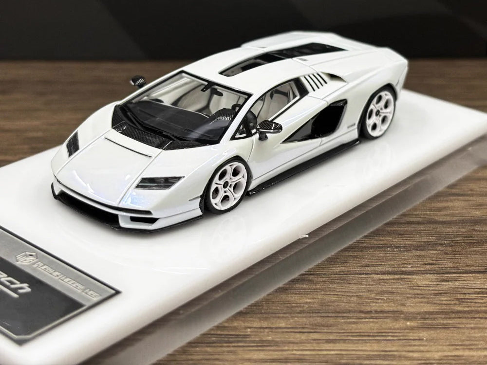FuelMe 1/64 Lamborghini Countach LPI 800-4 Bianco Side Rale