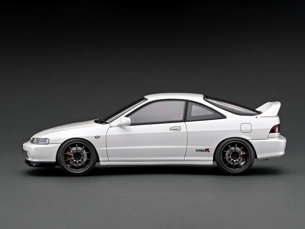 Ignition Model 1/18 Honda Integra DC2 Type R Pearl White with B18C Engine Model - Diecast Toyz Australia