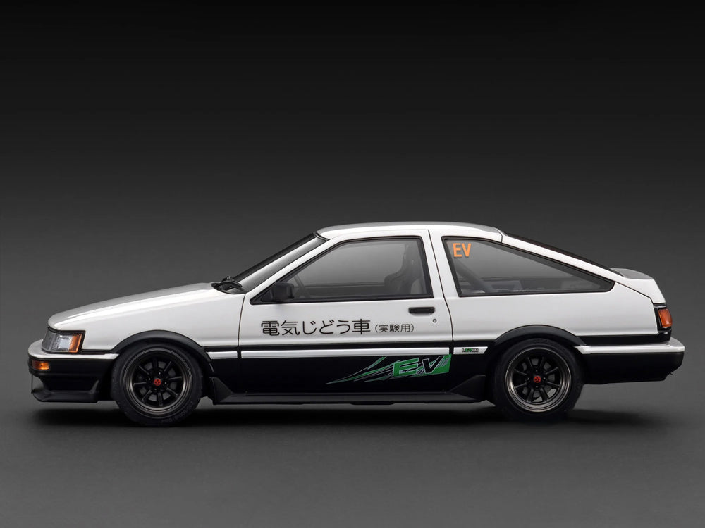Ignition Model 1/18 Toyota Corolla Levin AE86 BEV 3 Door Black White