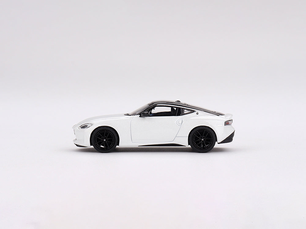 MiniGT 1/64 Nissan Fairlady Z Version ST 2023 Everest White - Diecast Toyz Australia