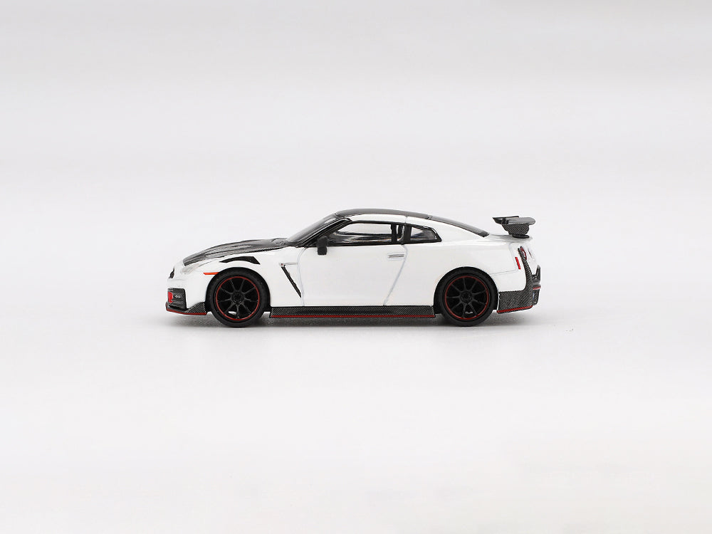 MiniGT 1/64 Nissan Skyline GTR R35 NISMO 2024 Brilliant White Pearl
