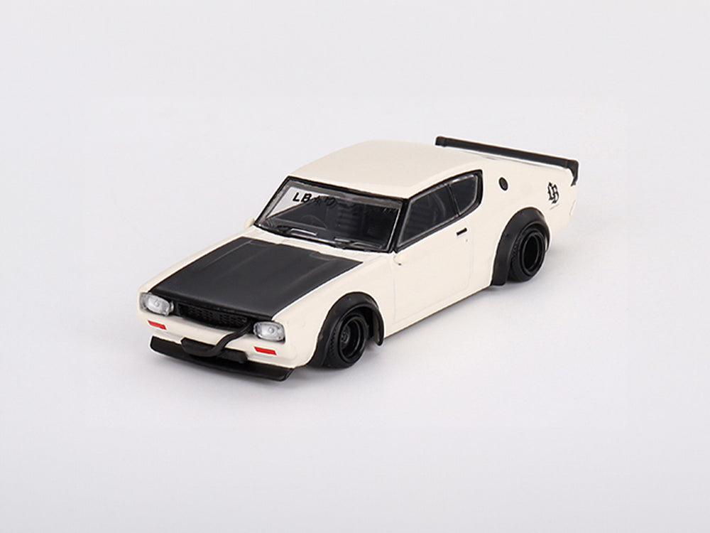 ミニカー MINI GT NISSAN SKYLINE KENMERI LIBERTY Mini GT - Nissan Skyline Kenmeri Liberty Walk White 1973