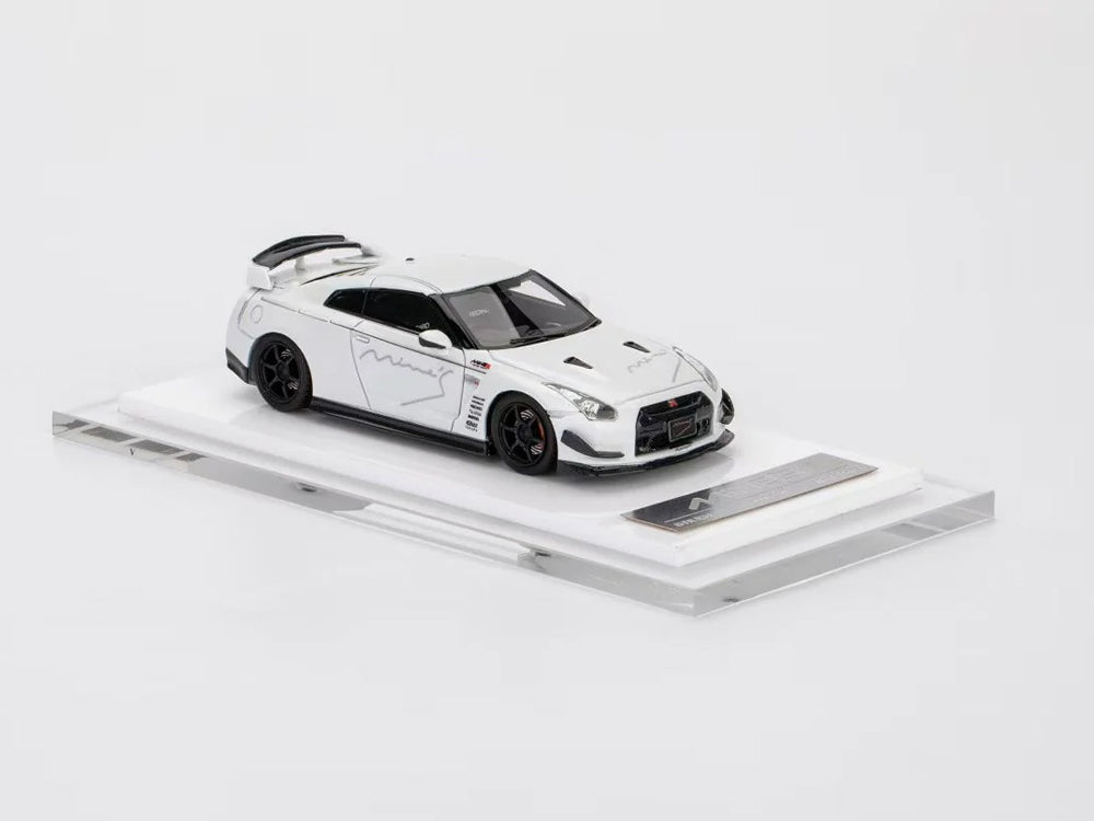 Model Idea 1/64 Nissan Skyline GTR R35 Mines Modified White with Carbon Bonnet