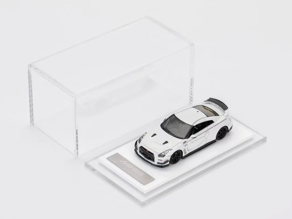 Model Idea 1/64 Nissan Skyline GTR R35 Mines Modified White with Carbon Bonnet