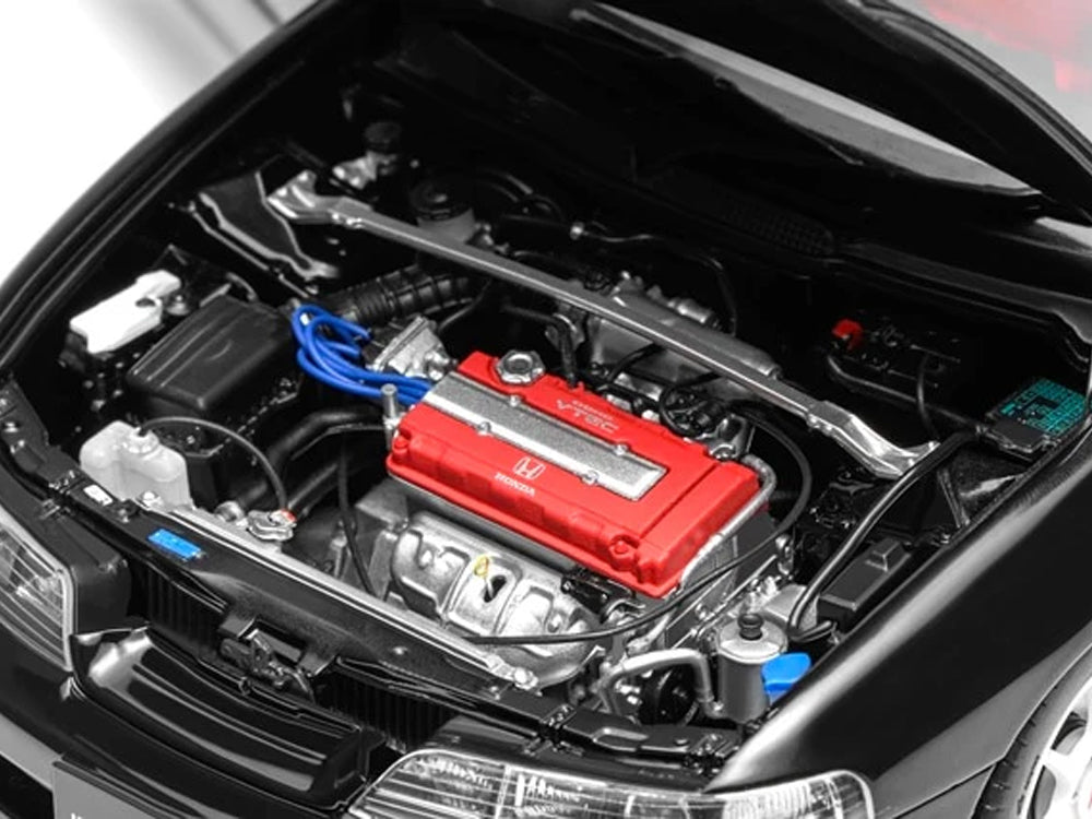 MotorHelix 1/18 Honda Integra DC2 Type R Championship White