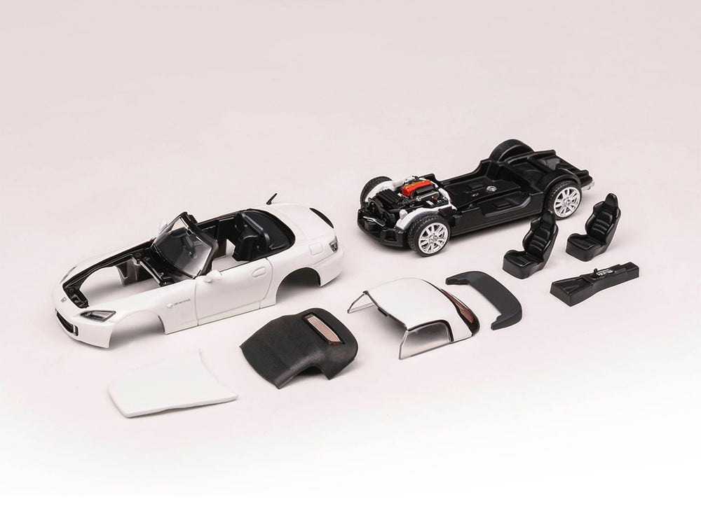 MotorHelix 1/64 Honda S2000 AP2 Grand Prix White