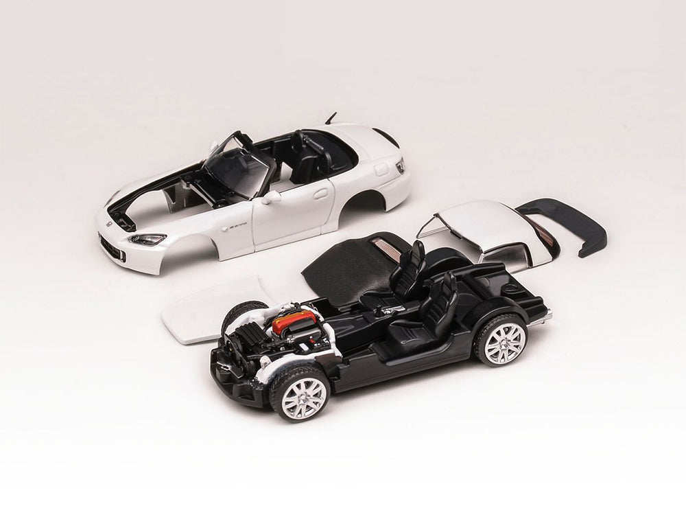 MotorHelix 1/64 Honda S2000 AP2 Grand Prix White