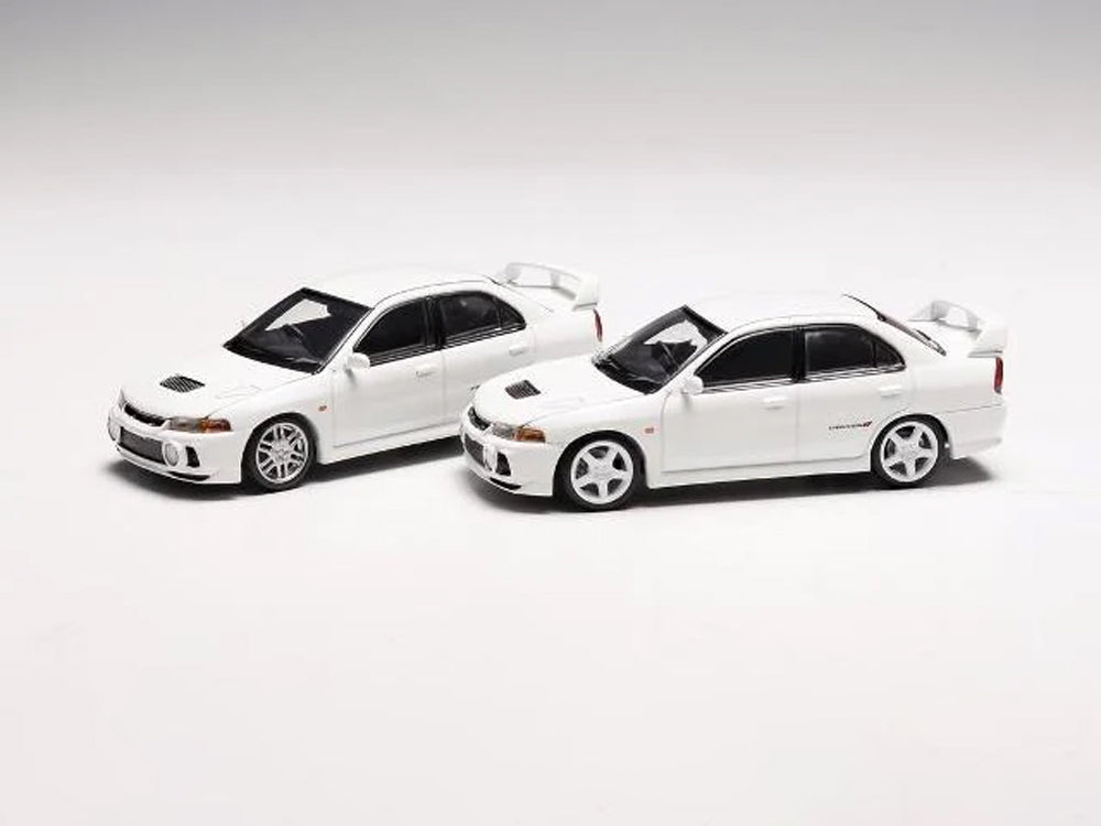 Motor Helix 1/64 Mitsubishi Lancer Evolution IV Scotia White