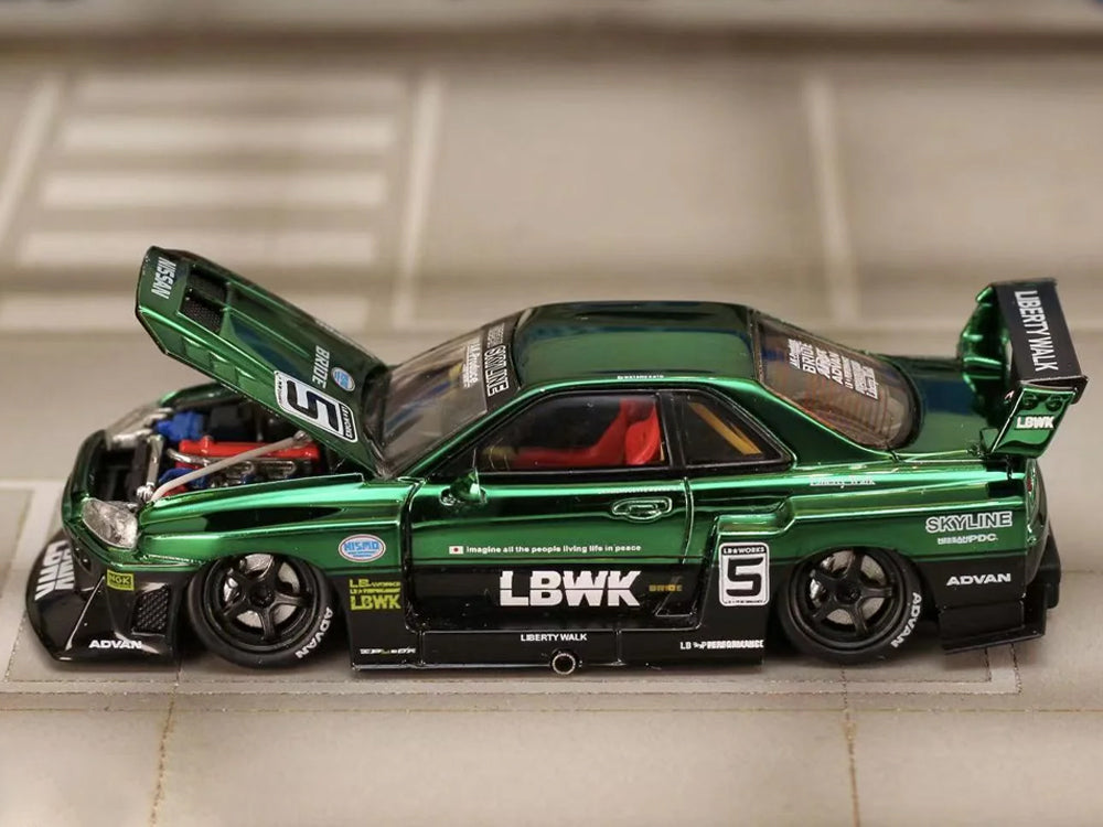 Street Weapon 1/64 LBWK Nissan Skyline ER34 Chrome Green Special Edition
