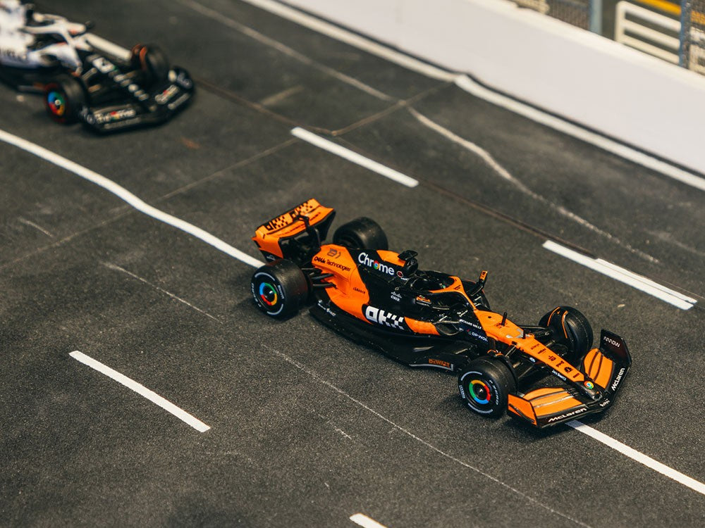 Tarmac Works 1/64 McLaren MCL60 2024 Livery Show Car