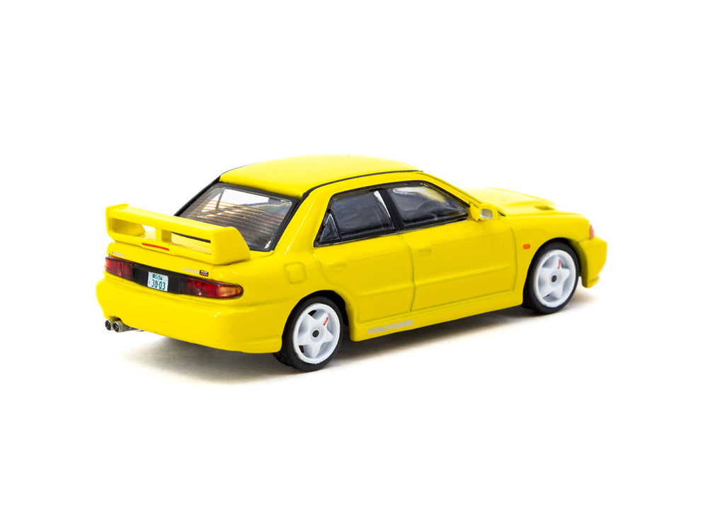 Tarmac Works 1/64 Mitsubishi Lancer GSR Evolution III Yellow with Trading Cards Combo Set