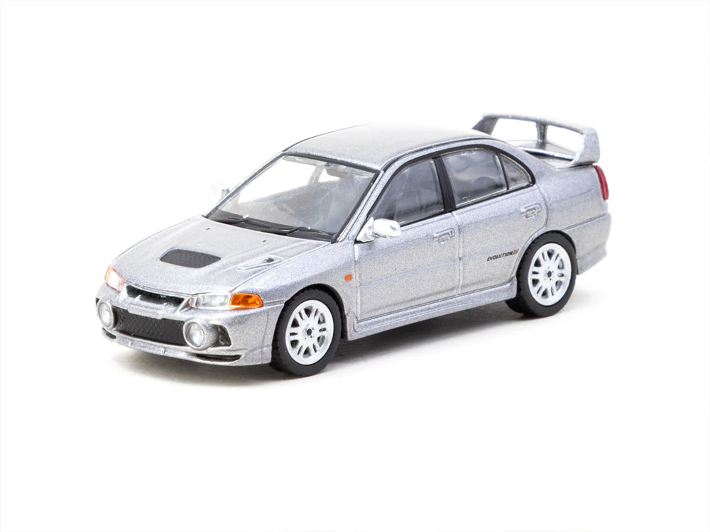 Tarmac Works 1/64 Mitsubishi Lancer GSR Evolution IV Silver with Trading Cards Combo Set