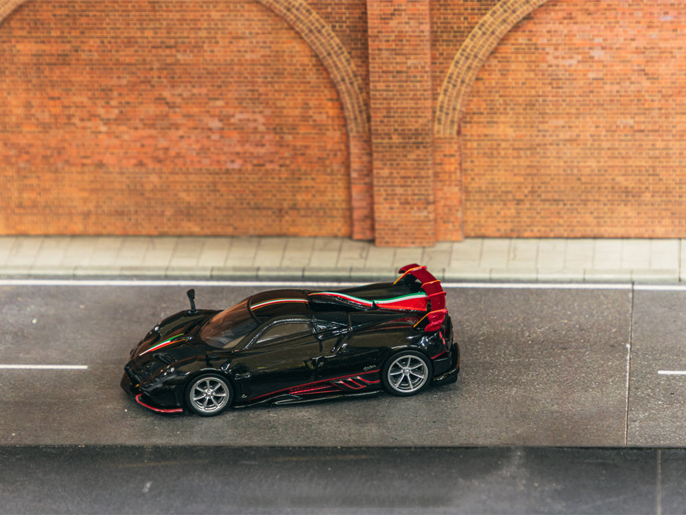 Tarmac Works 1/64 Pagani Imola Nero Oro - Diecast Toyz Australia