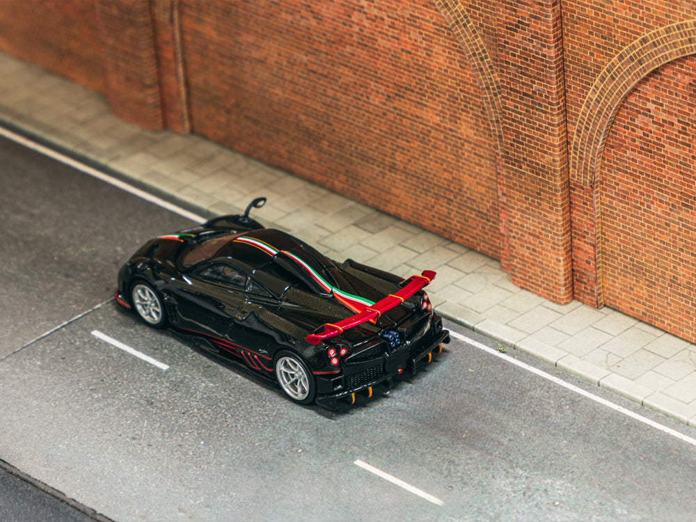 Tarmac Works 1/64 Pagani Imola Nero Oro - Diecast Toyz Australia