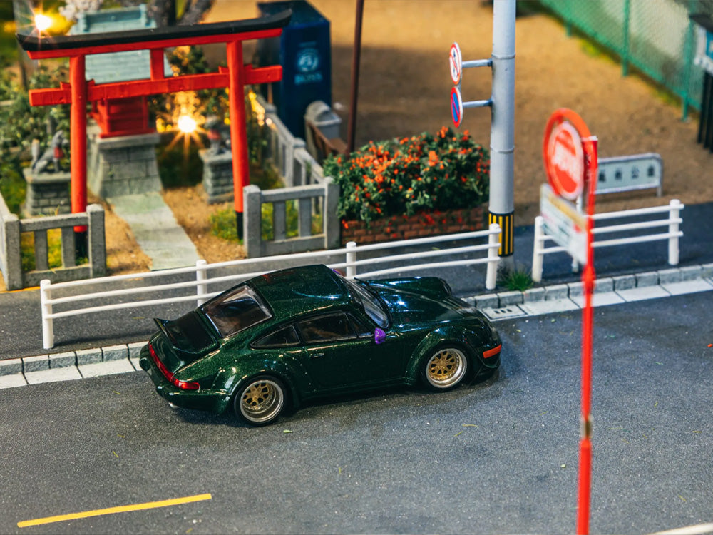 Tarmac Works 1/64 RWB 964 Green