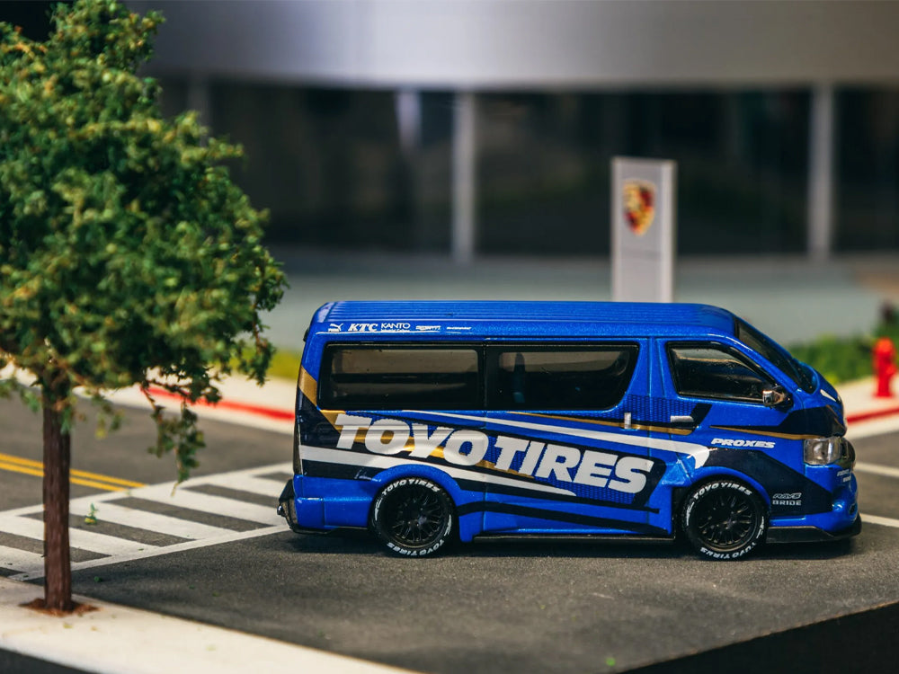 Tarmac Works 1/64 Toyota Hiace Widebody Toyo Tires