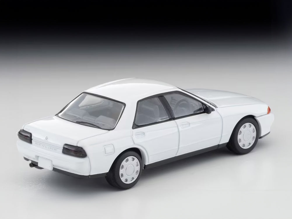 Tomica 1/64 Nissan Skyline 4 Door Sports Sedan GXI X White 92 Model - Diecast Toyz Australia