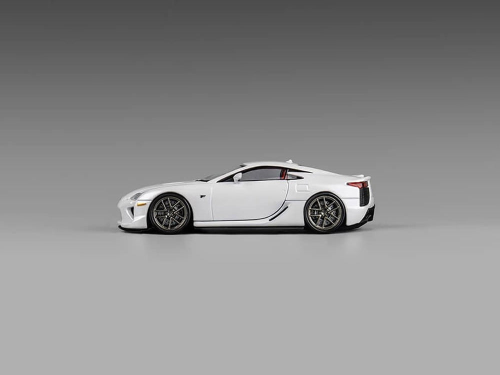 CM Model 1/64 Lexus LFA Pearl White - Diecast Toyz Australia