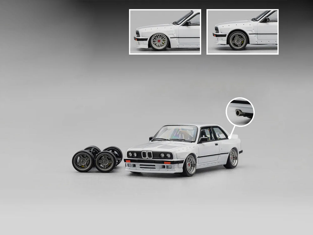 CM Model 1/64 Pandem BMW M3 E30 Pearl White