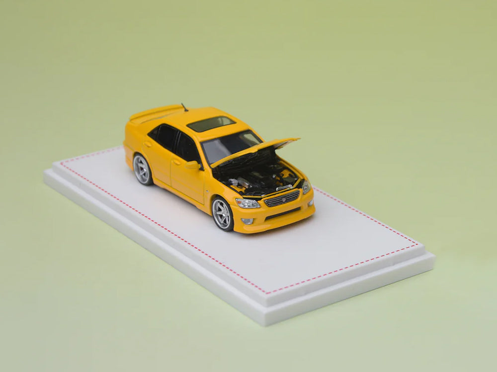 Focal Horizon 1/64 Lexus Altezza RS200 SXE10 Yellow