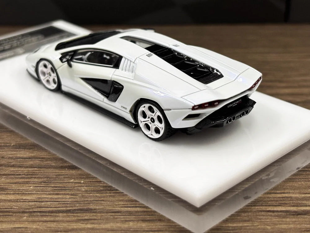 FuelMe 1/64 Lamborghini Countach LPI 800-4 Bianco Side Rale