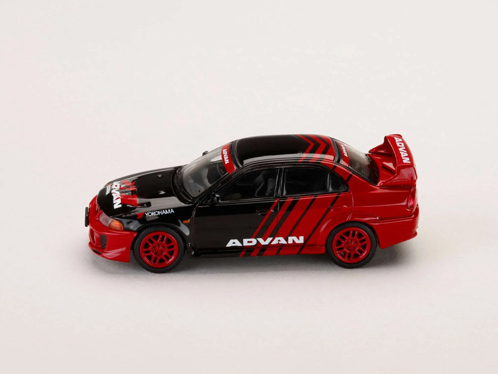 Hobby Japan 1/64 Mitsubishi Lancer Evolution 5 CP9A Yokohama Advan Livery