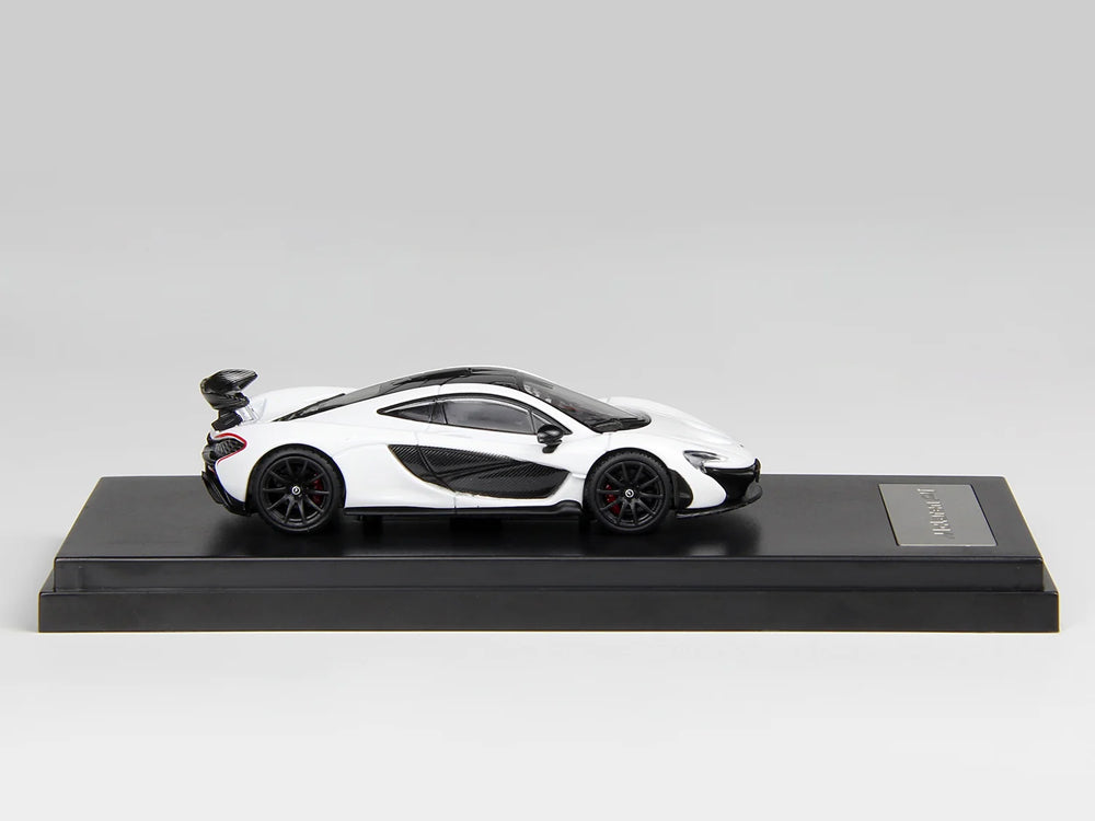 LCD Model 1/64 McLaren P1 White
