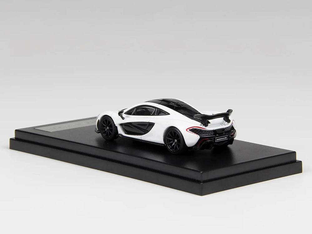 LCD Model 1/64 McLaren P1 White