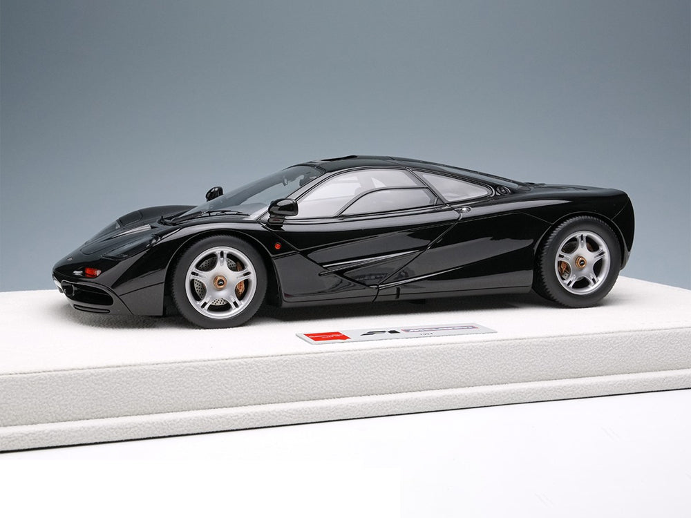 Make Up Model 1/18 McLaren F1 Road Car 1994 Jet Black Metallic