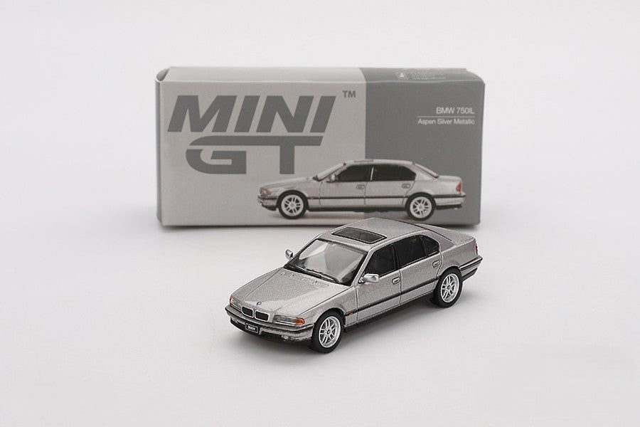 MiniGT 1/64 BMW 750IL Aspen Silver Metallic