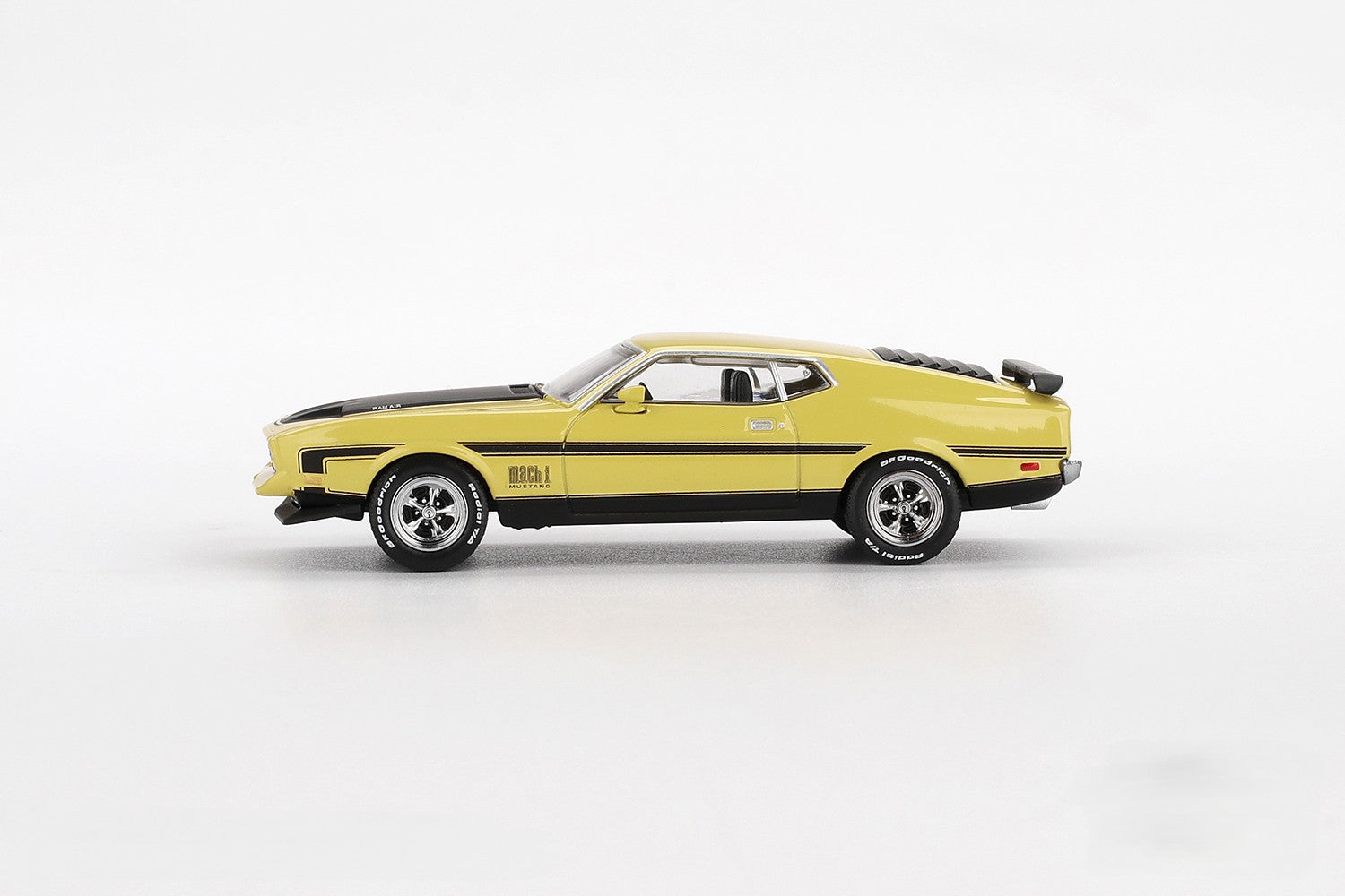 MiniGT 1/64 Ford Mustang Mach 1 Grabber Yellow