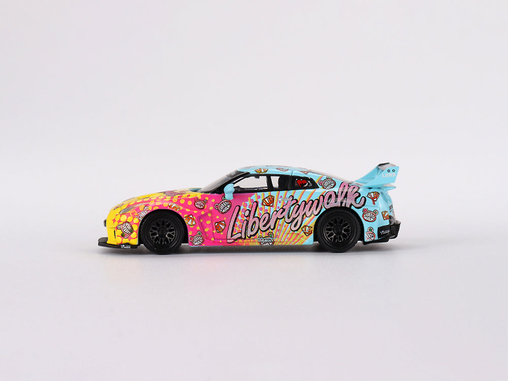 MiniGT 1/64 LB Silhouette Works GT Nissan 35GT-RR Ver.1 LBWK Kuma