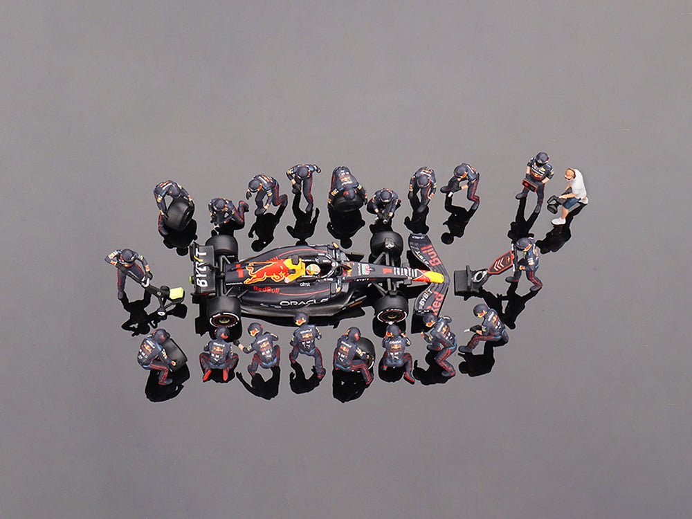 MiniGT 1/64 Oracle Red Bull Racing RB18 #1 Max Verstappen 2022 ABu Dubai GP Pit Crew Set - Diecast Toyz Australia