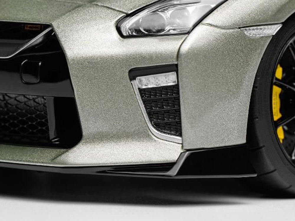 MotorHelix 1/18 Nissan Skyline GTR R35 Track Edition NISMO T-Spec Millennium Jade