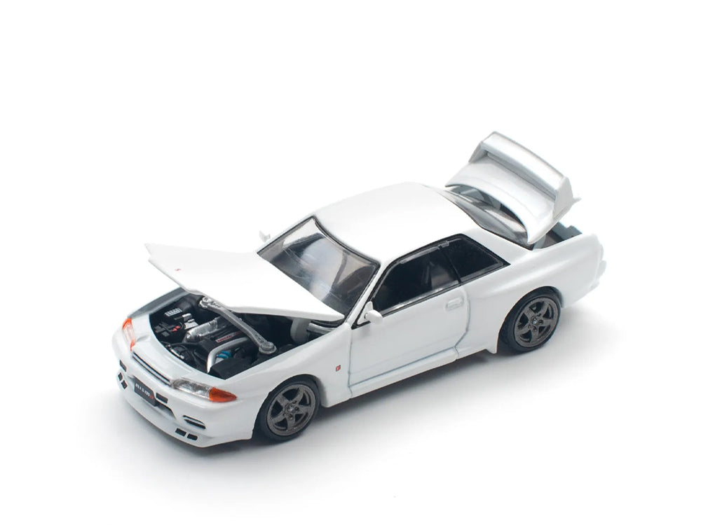 Pop Race 1/64 Nissan Skyline GT-R R32 Crystal White