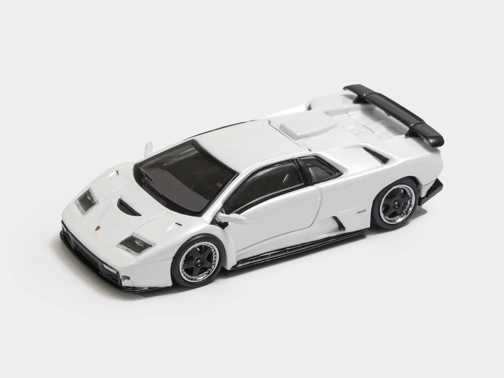 Stance Hunters 1/64 Lamborghini Diablo GT White