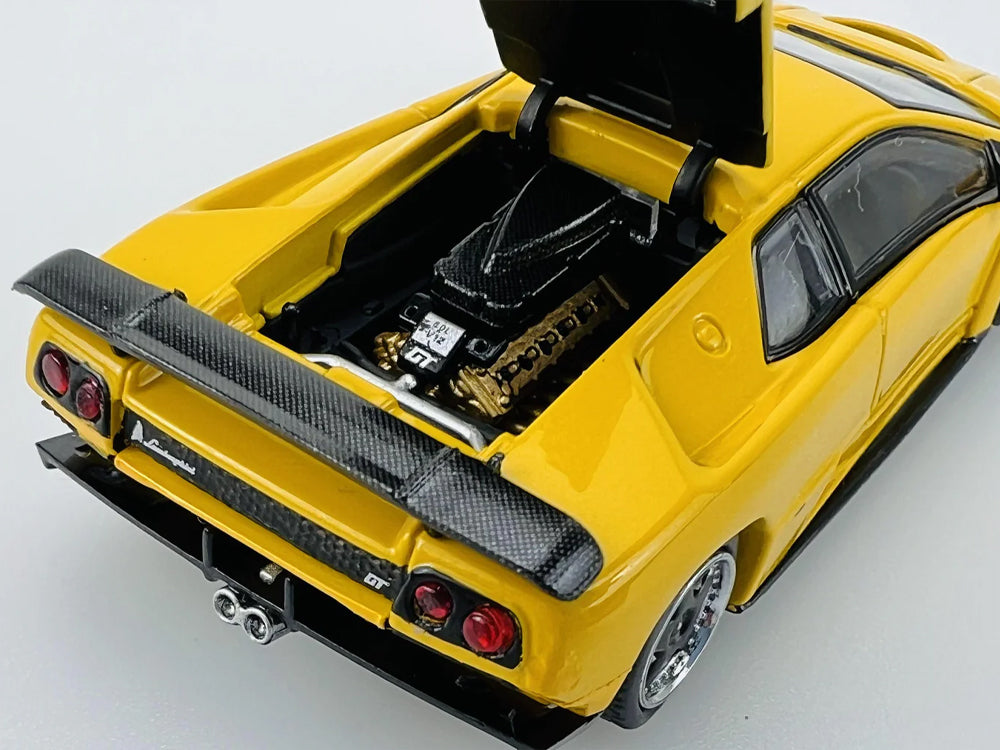 Stance Hunters 1/64 Lamborghini Diablo GT Yellow