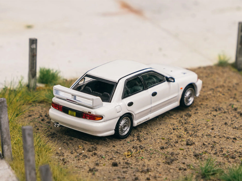 Tarmac Works 1/64 Mitsubishi Lancer III Evolution White Lamley Special Edition