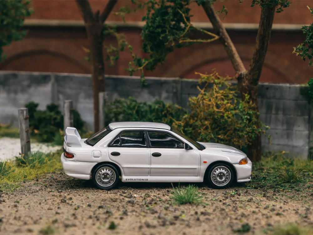Tarmac Works 1/64 Mitsubishi Lancer III Evolution White Lamley Special Edition