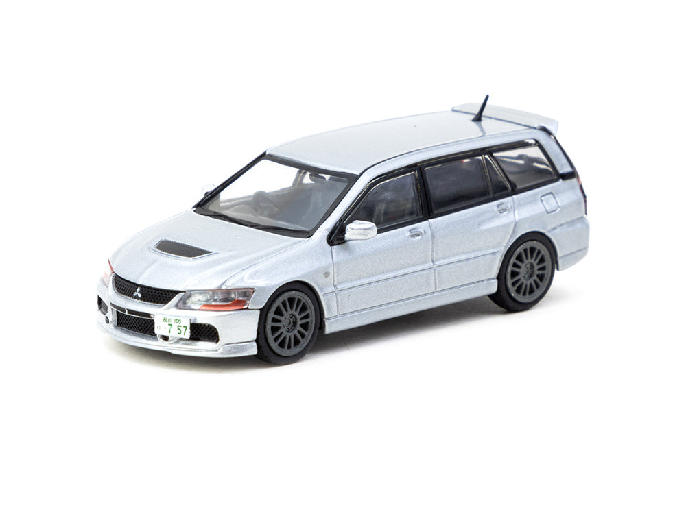 Tarmac Works 1/64 Mitsuibishi Lancer Evolution Wagon Silver - Diecast Toyz Australia