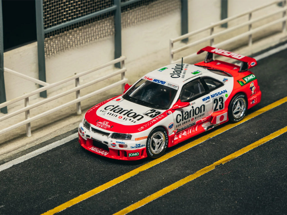 Tarmac Works 1/64 Nissan Skyline GTR NISMO LM 24Hr Le Mans 1995 Presentation K. Hoshino / T. Suzuki / M. Kageyama